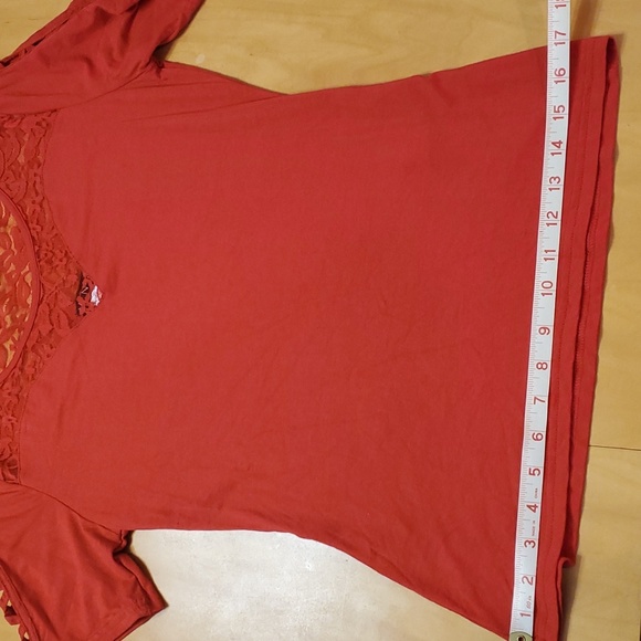 Venus Women's Medium Lace❤️ Red top, sweetheart neckline covered in sheer lace - Picture 11 of 12